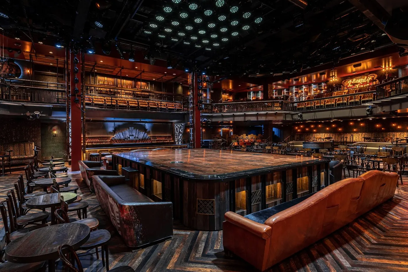 Magic Mike Live theater seating in the round at the Sahara