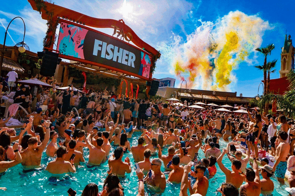 Photos of Las Vegas Pool Parties at Various Hotels As the City Reopens